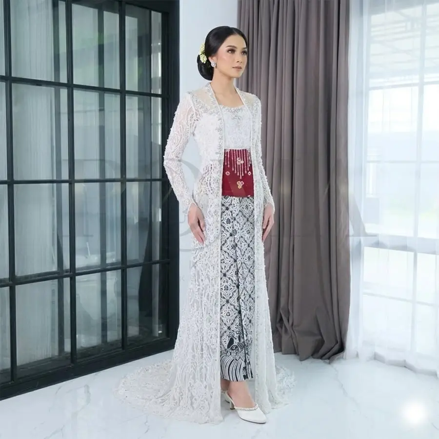 Gambar referensi Kebaya Putih, kode A07