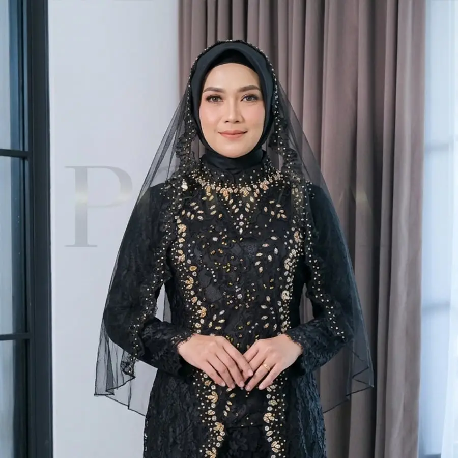 Gambar referensi Kebaya Ibu Hitam, kode IB29