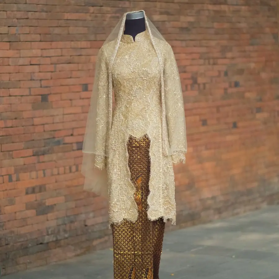 Gambar referensi Kebaya Ibu Gold, kode IB42