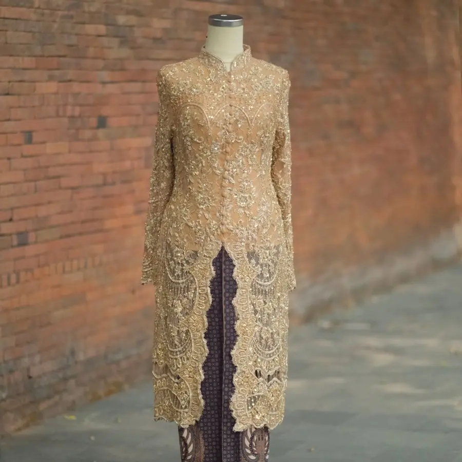 Gambar referensi Kebaya Ibu Gold, kode IB43
